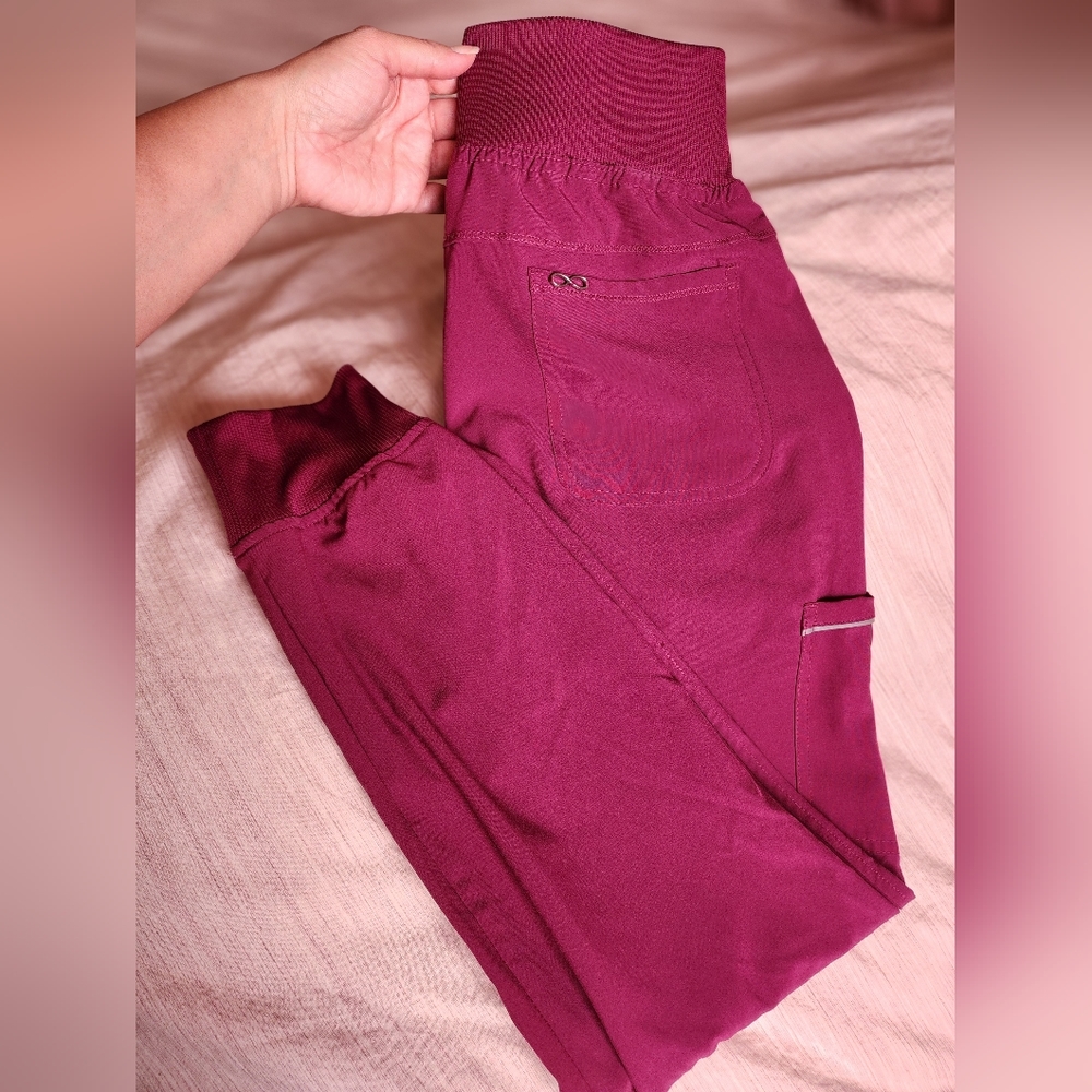 Cherokee Infiniti scrub joggers